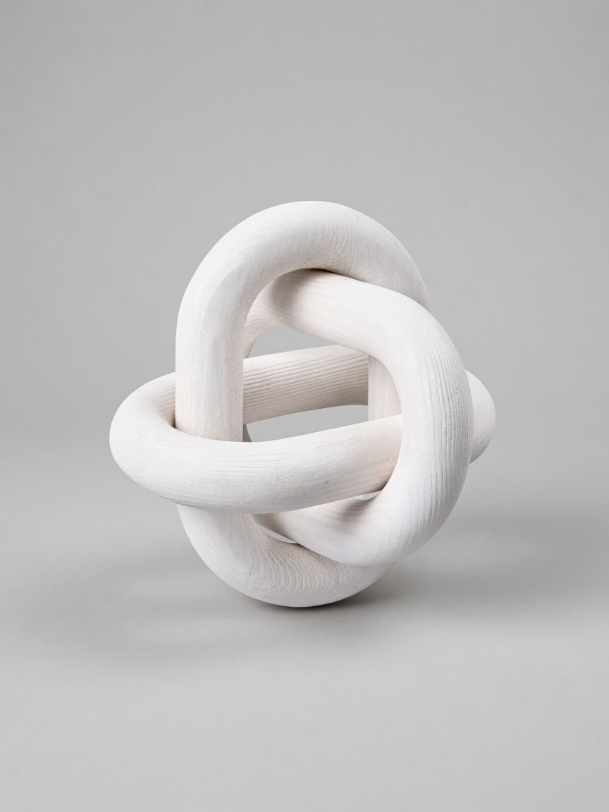 White Wood Chain Knot identity_still